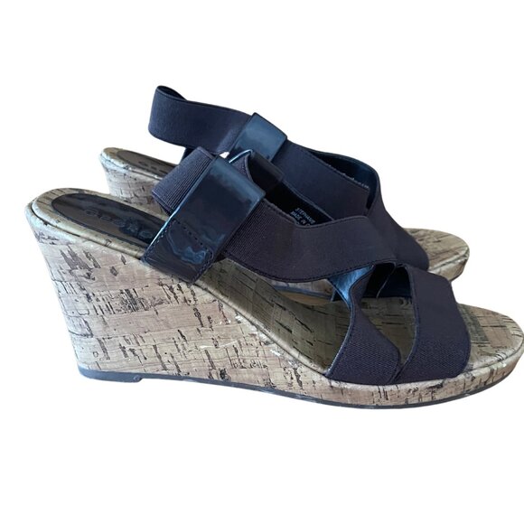 Brown Sandals. Very good condition. Size 7 - Picture 1 of 8